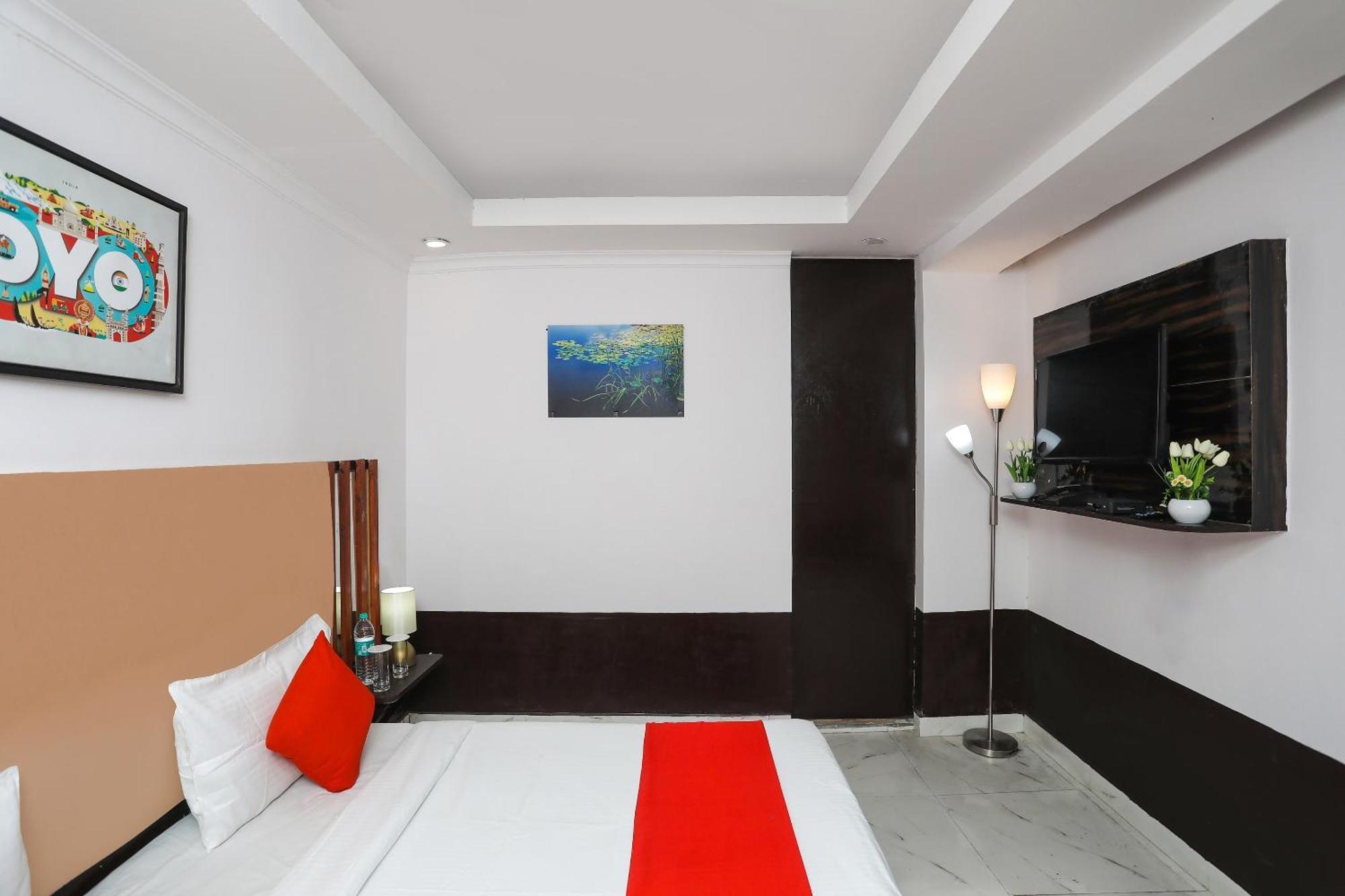 Hotel O Ocean Blue Residency Near Vs Mall Nova Deli Exterior foto