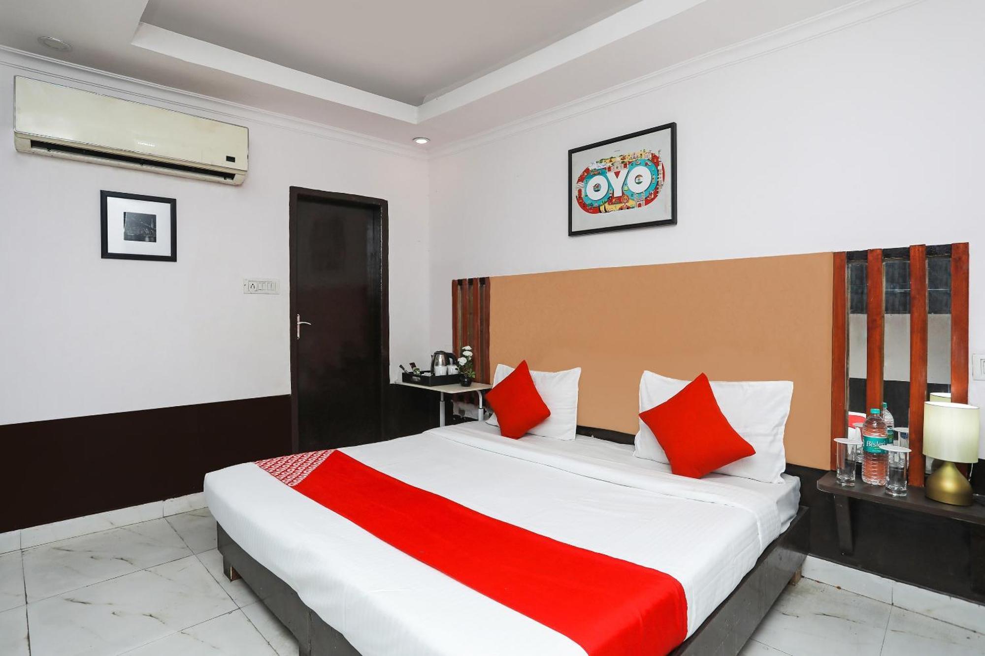 Hotel O Ocean Blue Residency Near Vs Mall Nova Deli Exterior foto