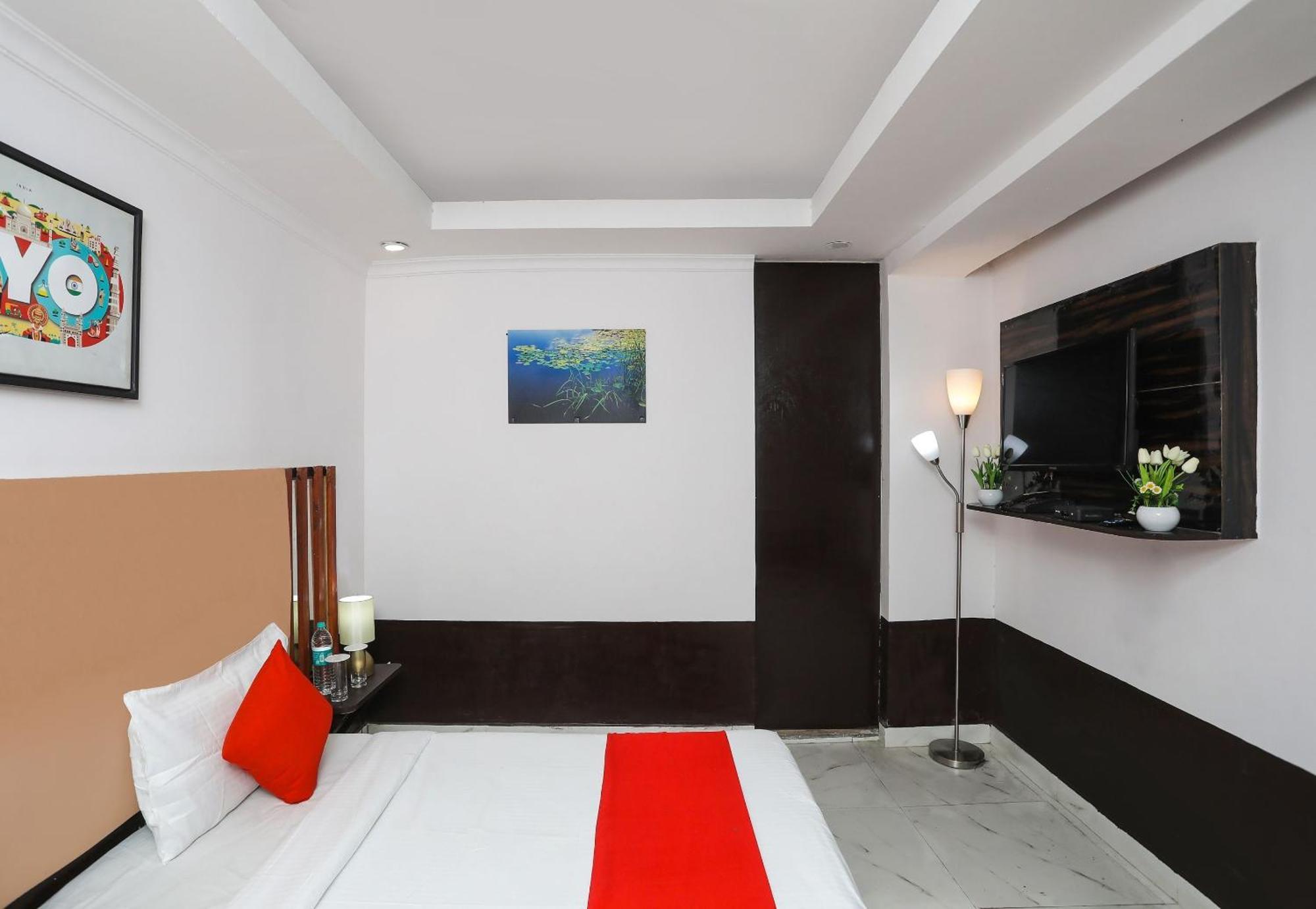 Hotel O Ocean Blue Residency Near Vs Mall Nova Deli Exterior foto
